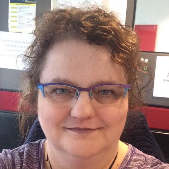 Meet your Posher, Sandra - Picture 1 of 1